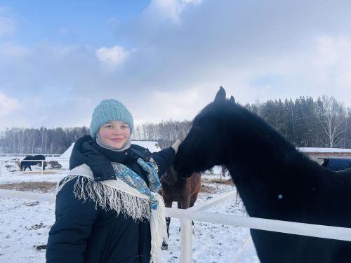 Масленица в конном клубе «Рассвет»: праздник с улыбками и ароматом блинов