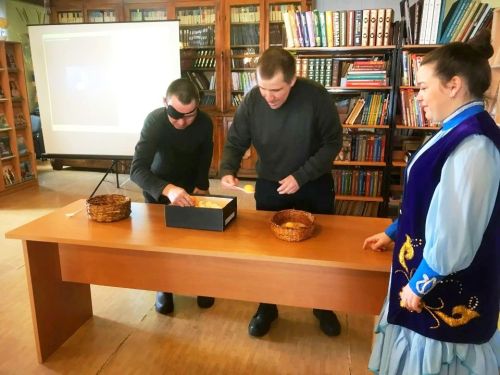 Лаишевская библиотека провела фольклорную карусель единства народов России
