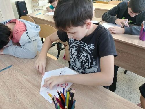 Воспитанники Лаишевского реабилитационного центра написали письма солдатам
