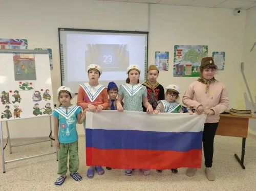 Воспитанники Лаишевского реабилитационного центра написали письма солдатам