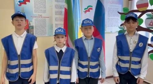 Водители – наши герои: Отряд ЮИД «Жезл» поздравляет с Днем защитника Отечества