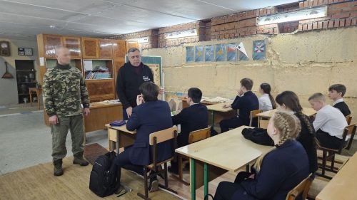 Участник СВО преподал мастер-класс учащимся Лаишевского района