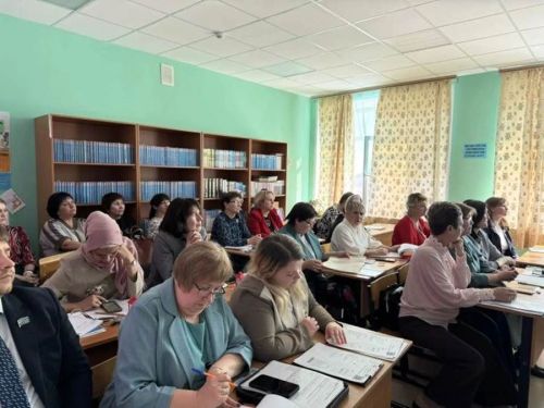 Урта Девятовода Коваль истәлегенә Татарстанның 9 районыннан 50 укучы катнашында республика конференциясе узды
