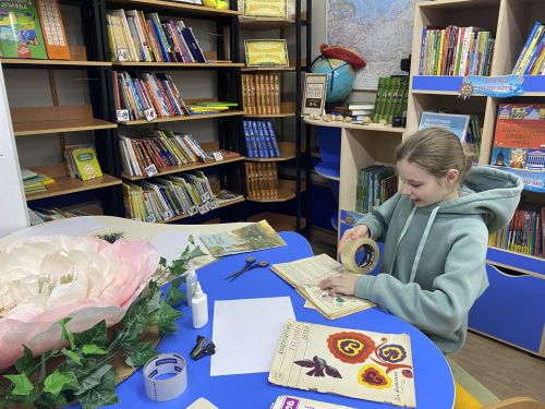 «Книжный остров доброты»: в Лаишевской детской библиотеке отметили Международный день добрых дел