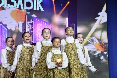 «Созвездие-Йолдызлык» фестиваленең якты мизгелләре: өченче урын белән котлауларны кабул итү