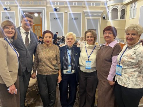 Звучит голос академика Андреева