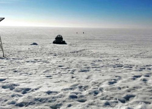 Спасатели научили школьников безопасности на воде и льду