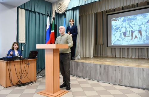 В Лаишевской школе №2 чествовали Год единства народов России