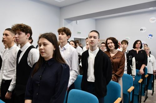 В Лаишевской школе №2 чествовали Год единства народов России