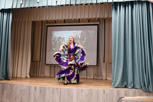 В Лаишевской школе №2 чествовали Год единства народов России