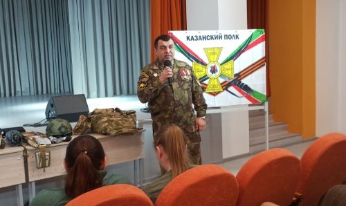 Волонтеры провели для лицеистов Лаишевского района «Урок мужества»