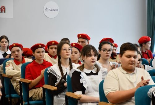 В Лаишевской школе №2 чествовали Год единства народов России