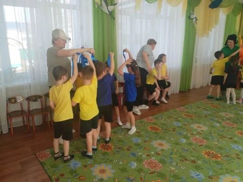 «Сәламәтлеккә — „Әйе“ дибез!»: Үзәк балалар китапханәсе балалар өчен бәйрәм оештырды