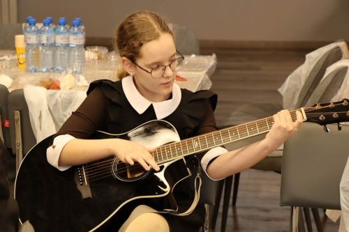 Махсус хәрби операциядә катнашучылар Лаеш балалары өчен «тәмле» мастер-класс оештырдылар