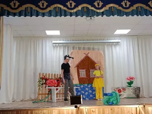 Именьковский СДК показал спектакль-мюзикл