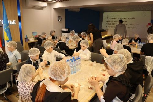 Махсус хәрби операциядә катнашучылар Лаеш балалары өчен «тәмле» мастер-класс оештырдылар