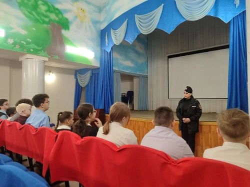Воспитанникам Лаишевской школы-интерната рассказали о мошенничестве