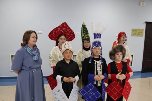 Район мәдәният йорты сәхнәсендә Лаеш районы мәктәп театрлары көч сынашты