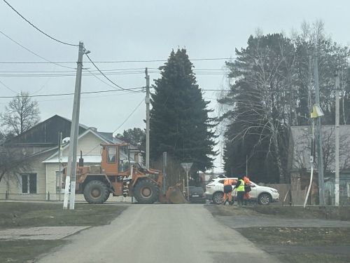 В Лаишево приступили к ямочному ремонту дорог.