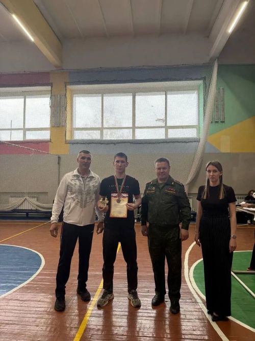 В Лаишевском техникуме состоялись соревнования по армрестлингу