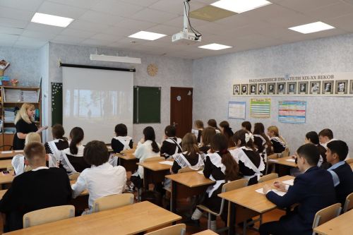 Лаишевские гимназисты приняли участие в акции «Тотальный диктант»