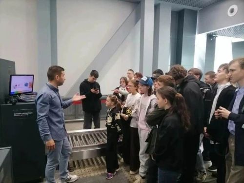 Габдулла Тукай исемендәге Халыкара аэропортка экскурсия: ачышлар һәм тәэсирләр көне