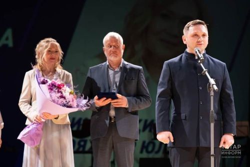 Лаеш горурлыгы — Илсөяр Иксанова: Камал театрында шагыйрәнең юбилей тантанасы узды