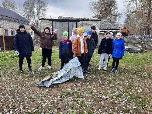 Лаишевцы принимают участие в акциях «Чистые леса» и «Чистый двор»