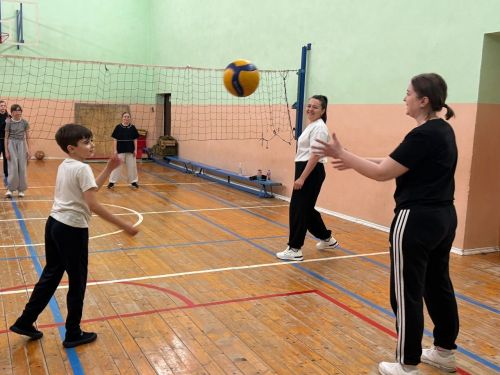 Пионербол объединяет разные поколения жителей Лаишевского района