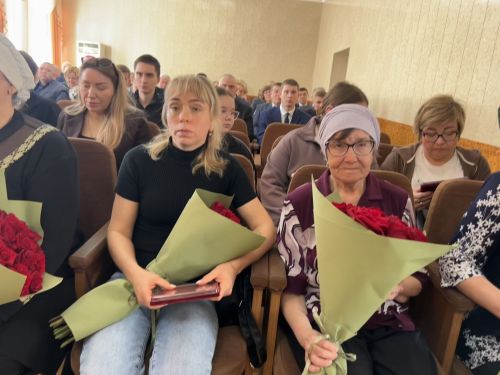 В Лаишево глава района вручил награды семьям погибших в СВО героев