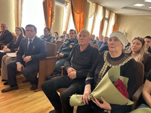 В Лаишево глава района вручил награды семьям погибших в СВО героев