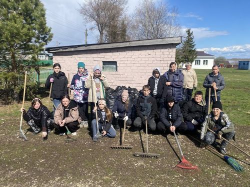 Весенние праздники в Лаишевском районе встречают генеральной уборкой