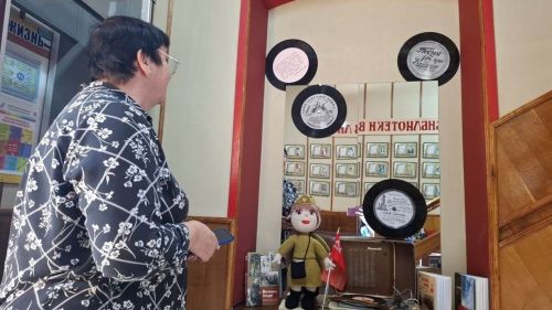 Лаеш китапханәсендә сугыш еллары җырлары яңгырады.