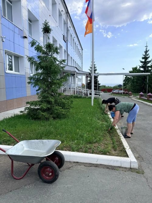 ГБУ «Комплекс-52»: чистота и порядок на закреплённой территории