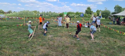 Гости Каравона могут попробовать свою молодецкую удаль
