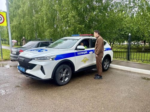 ЮЛ-ПАТРУЛЬ ХЕЗМӘТЕ РЕЙДЫ: БЕР СӘГАТЬ ЭЧЕНДӘ ҺӘР ИКЕНЧЕ МАШИНАДА — КАГЫЙДӘ БОЗУ.