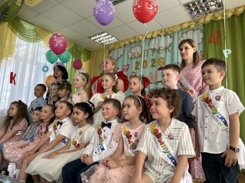 Выпускной в детском саду «Берёзка»: дошколята делают первый шаг во взрослую жизнь