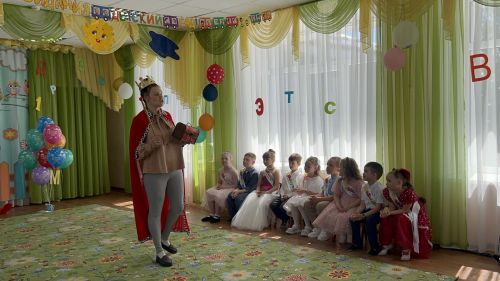 Выпускной в детском саду «Берёзка»: дошколята делают первый шаг во взрослую жизнь