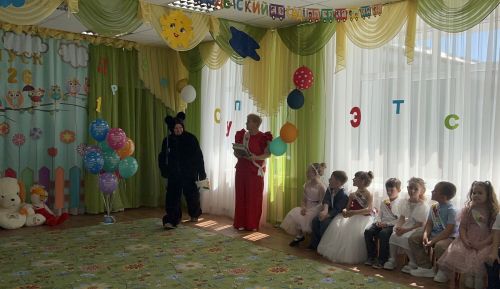 Выпускной в детском саду «Берёзка»: дошколята делают первый шаг во взрослую жизнь