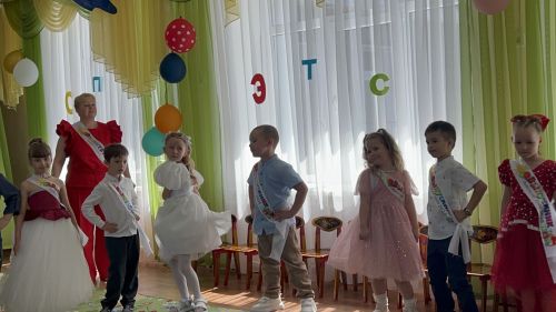 Выпускной в детском саду «Берёзка»: дошколята делают первый шаг во взрослую жизнь