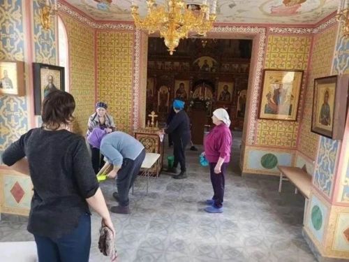Урта Девятово халкы шимбә өмәсендә 40 капчык чүп җыйды
