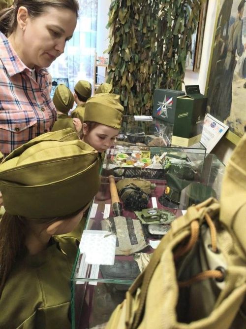 Вакыт аша: яшь артистларның маршы ничек батырлык юлына әверелде