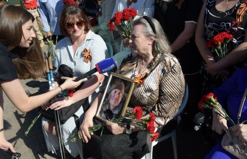 На памятнике героям спецоперации в Лаишево 195 имен