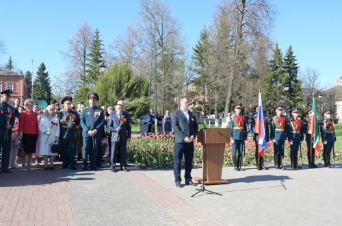 На памятнике героям спецоперации в Лаишево 195 имен
