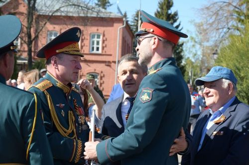 На памятнике героям спецоперации в Лаишево 195 имен