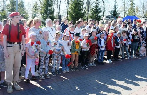 Лаешта тантаналы рәвештә МХО геройларына һәйкәл ачылды