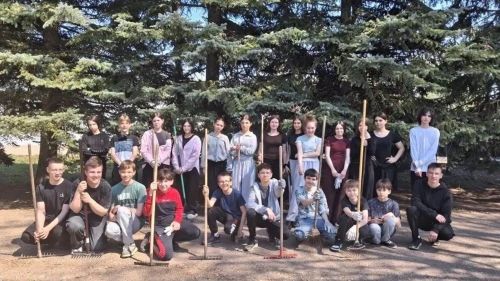 Столбище мәктәбендә шимбә өмәләре һәм патриотик акцияләр