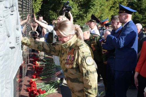Минутой тишины почтили память героев-земляков