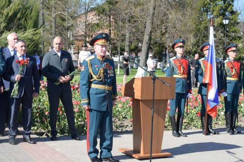 На памятнике героям спецоперации в Лаишево 195 имен