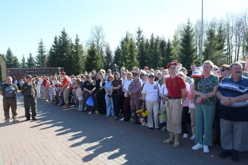 На памятнике героям спецоперации в Лаишево 195 имен